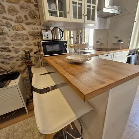 Cozy Old Town Antibes